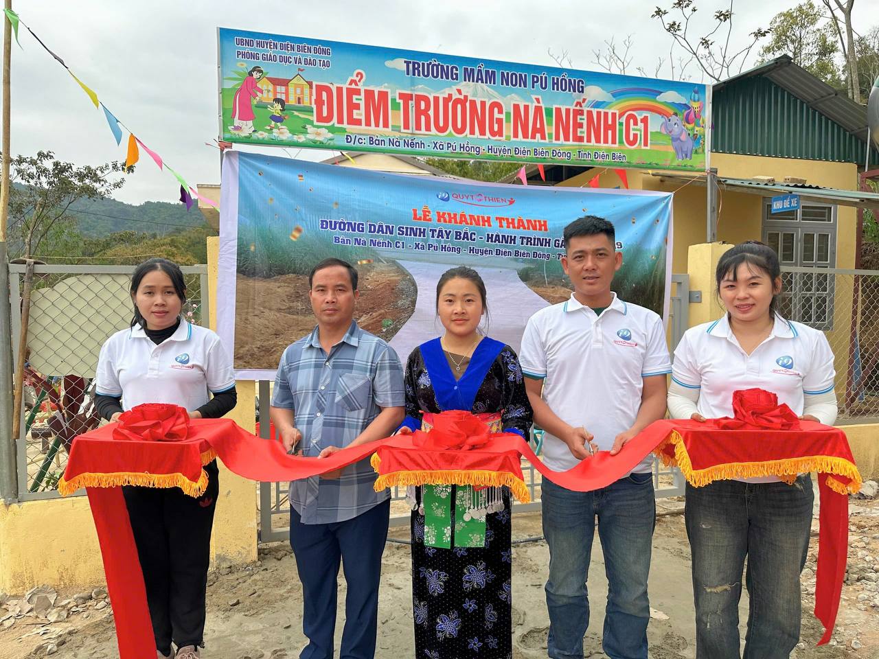 Hình ảnh giới thiệu về Vin77, một trang web cá cược trực tuyến hàng đầu tại Việt Nam với các trò chơi đa dạng và ưu đãi hấp dẫn.