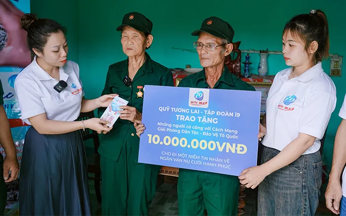 Hình ảnh đội ngũ hỗ trợ khách hàng chuyên nghiệp của Vin77 sẵn sàng giải đáp mọi thắc mắc